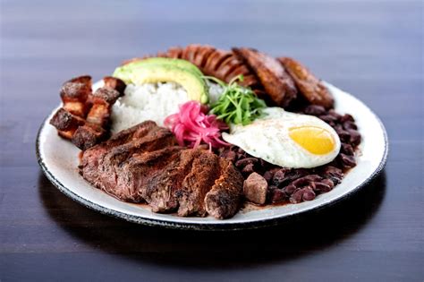   Bandeja Paisa，香辣濃郁的哥倫比亞盛宴！